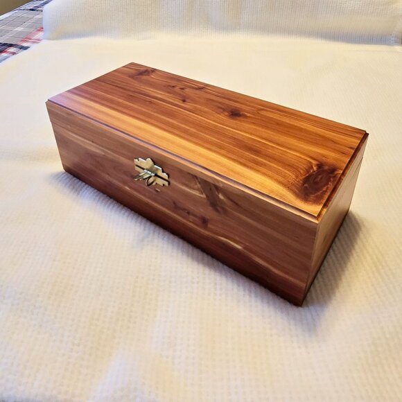 Cedar Box with Latch - Large Size - Picture 4 of 11